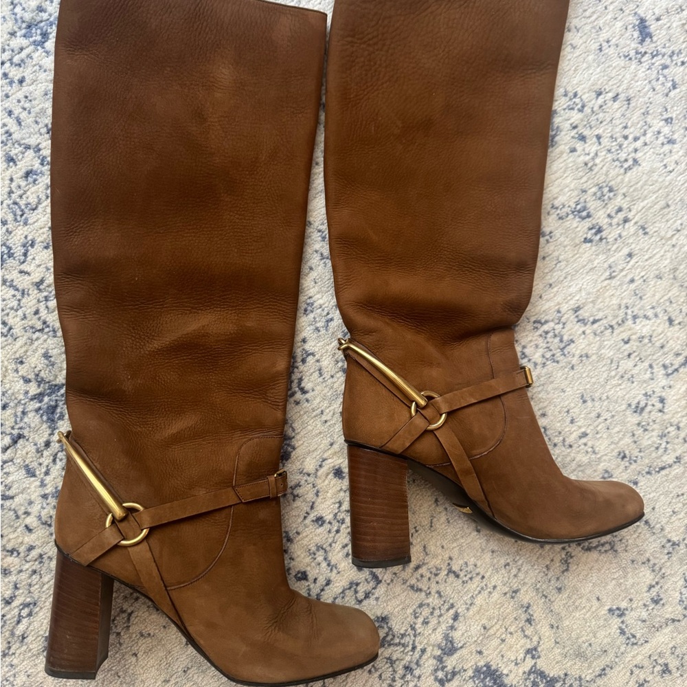 Gucci Brown Heeled Boots with Gold Accents - Picture 5 of 6